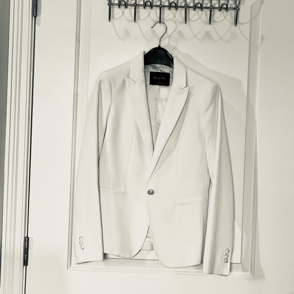 Cute, professional fresh blazer. Massimo Dutti.
